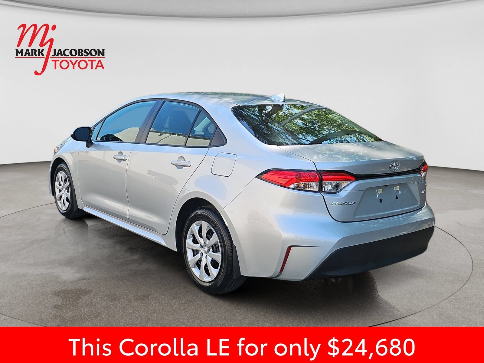 Used 2026 Toyota Corolla LE FWD image 14