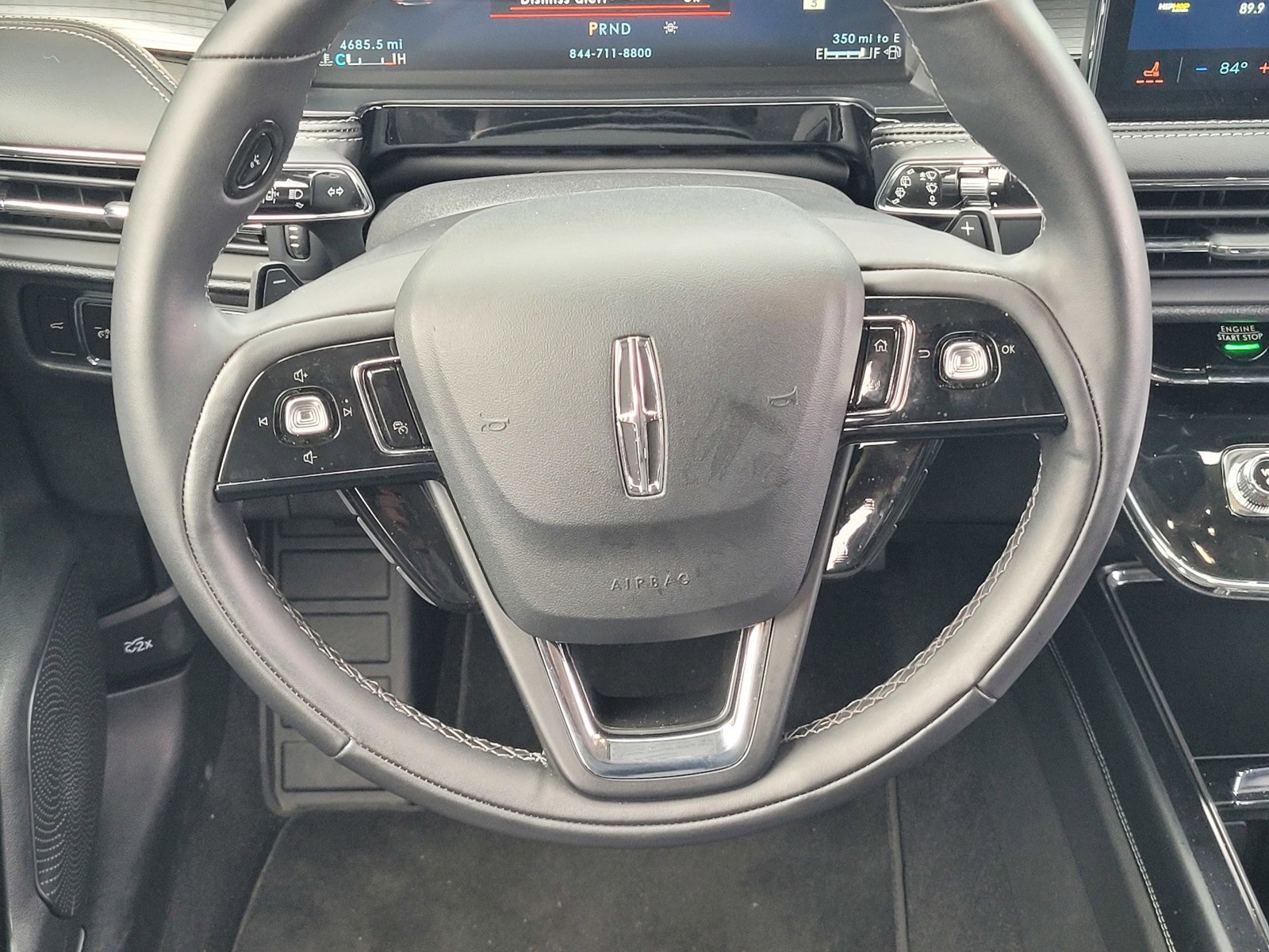 Used 2025 Lincoln Corsair FWD image 12