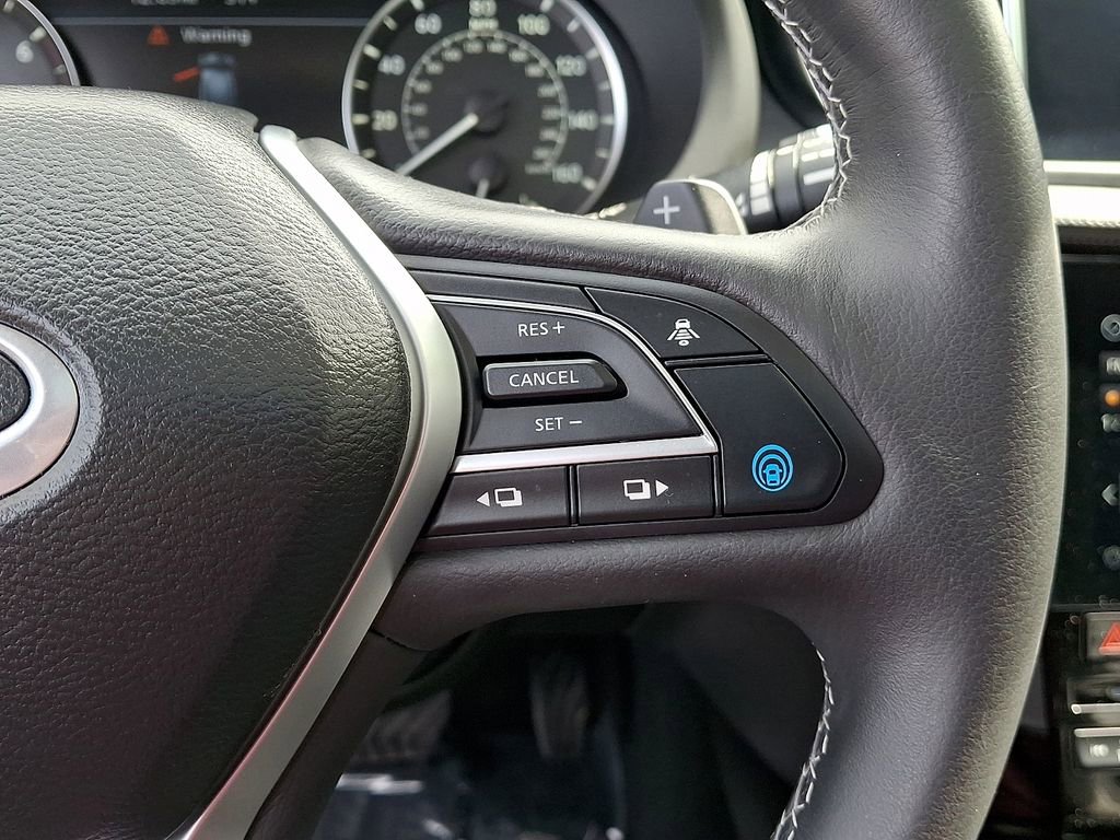 Used 2023 INFINITI QX50 Luxe AWD/4WD image 23