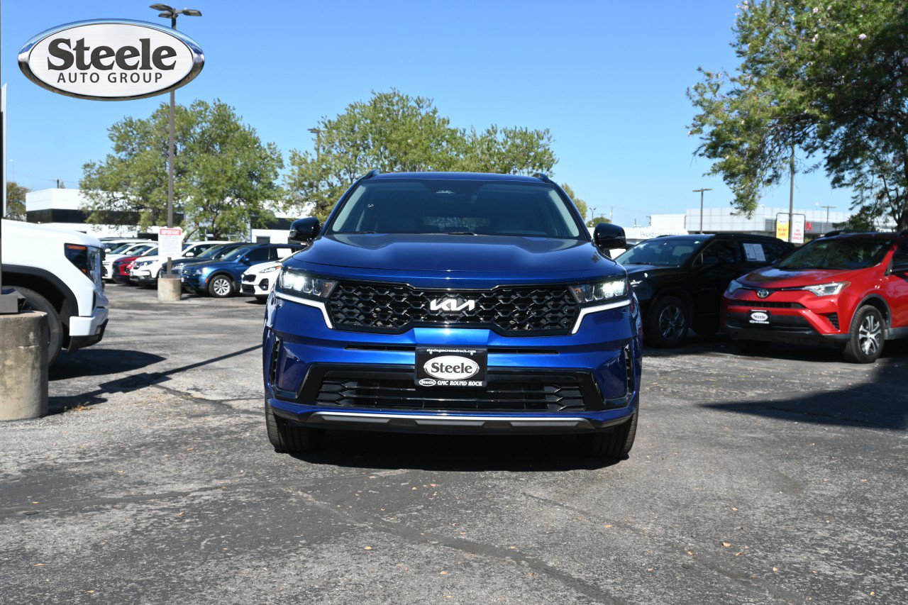 Used 2022 Kia Sorento S FWD image 2