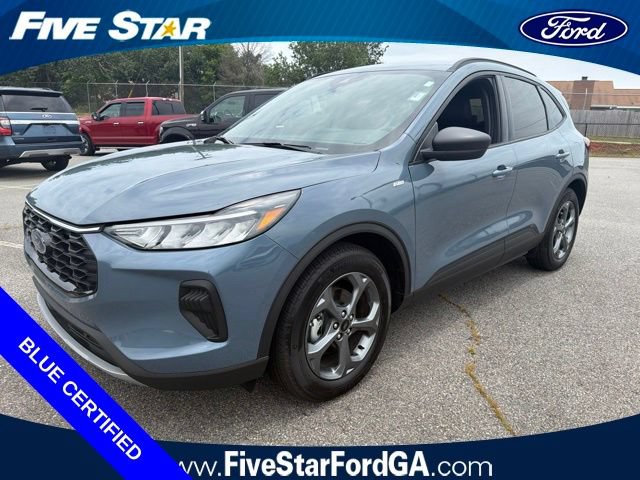 Used 2025 Ford Escape ST-Line w/ Tech Pack #1 FWD image 7