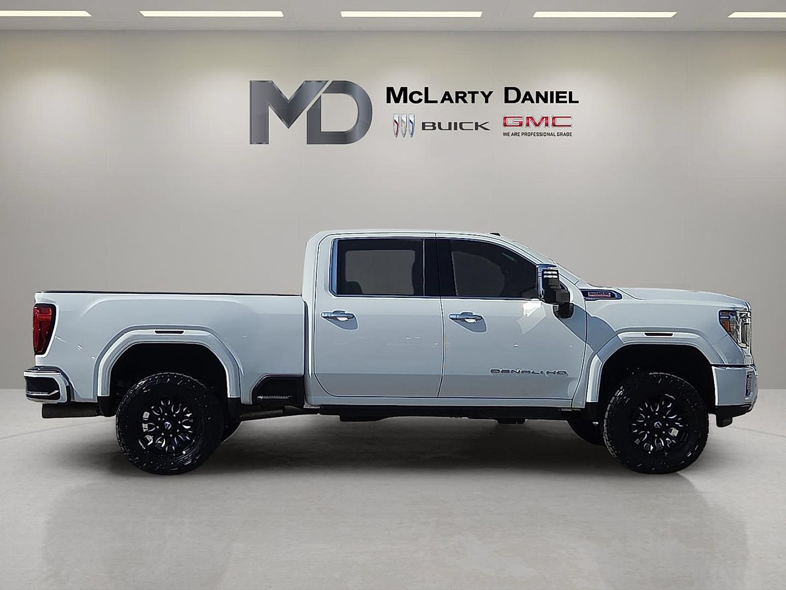 Used 2020 GMC Sierra 2500 Denali w/ Denali Ultimate Package AWD/4WD image 15