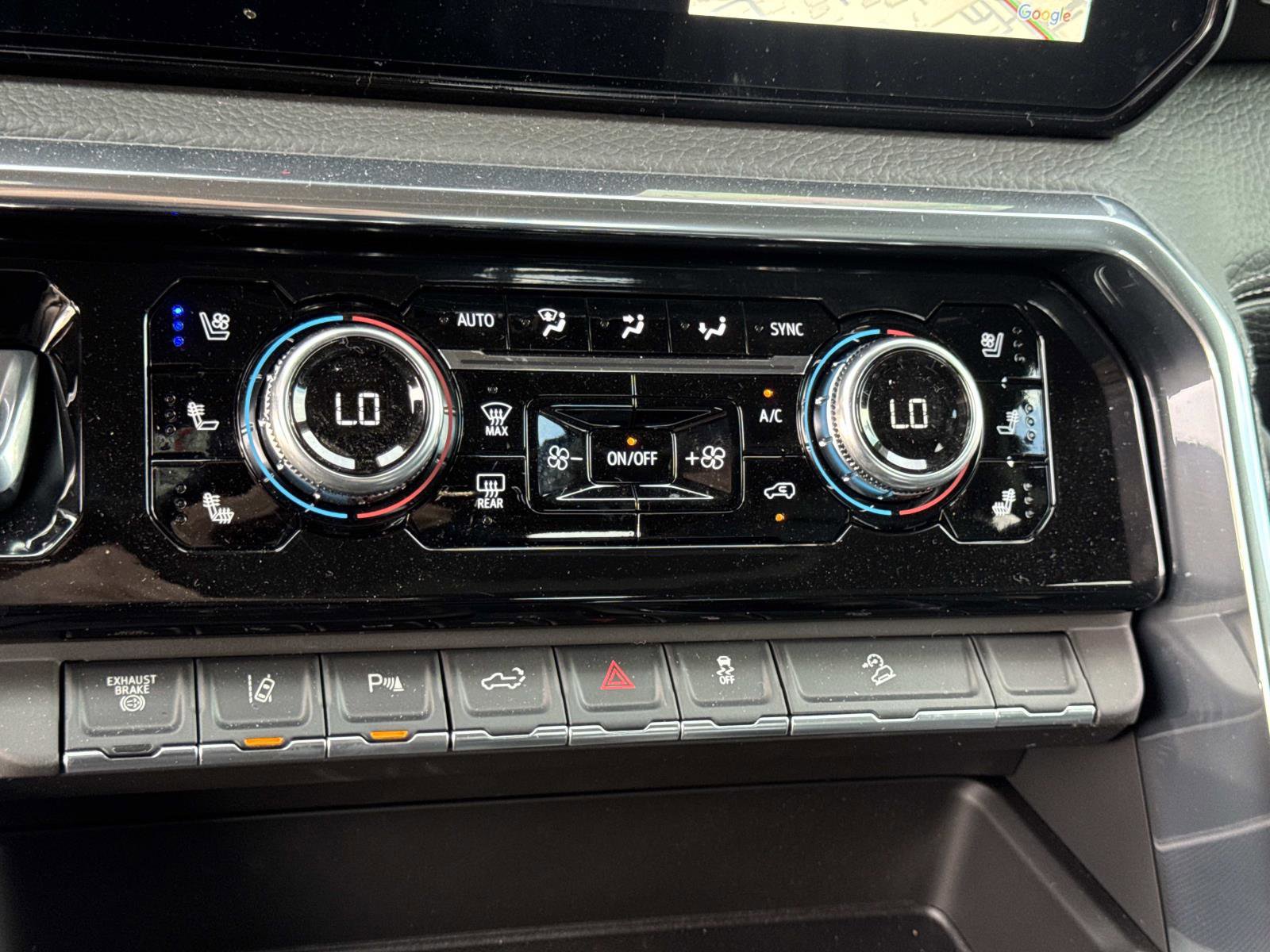 New 2026 GMC Sierra 2500 Denali w/ Denali Reserve Package image 16