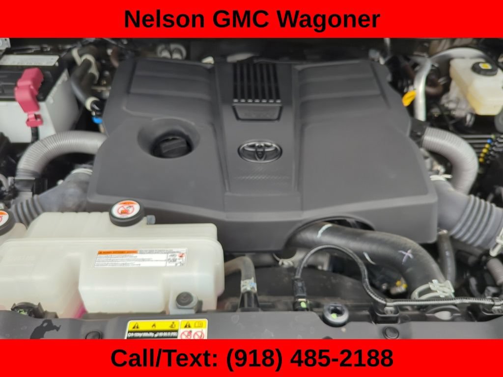 Used 2025 Toyota Tundra Platinum AWD/4WD image 13