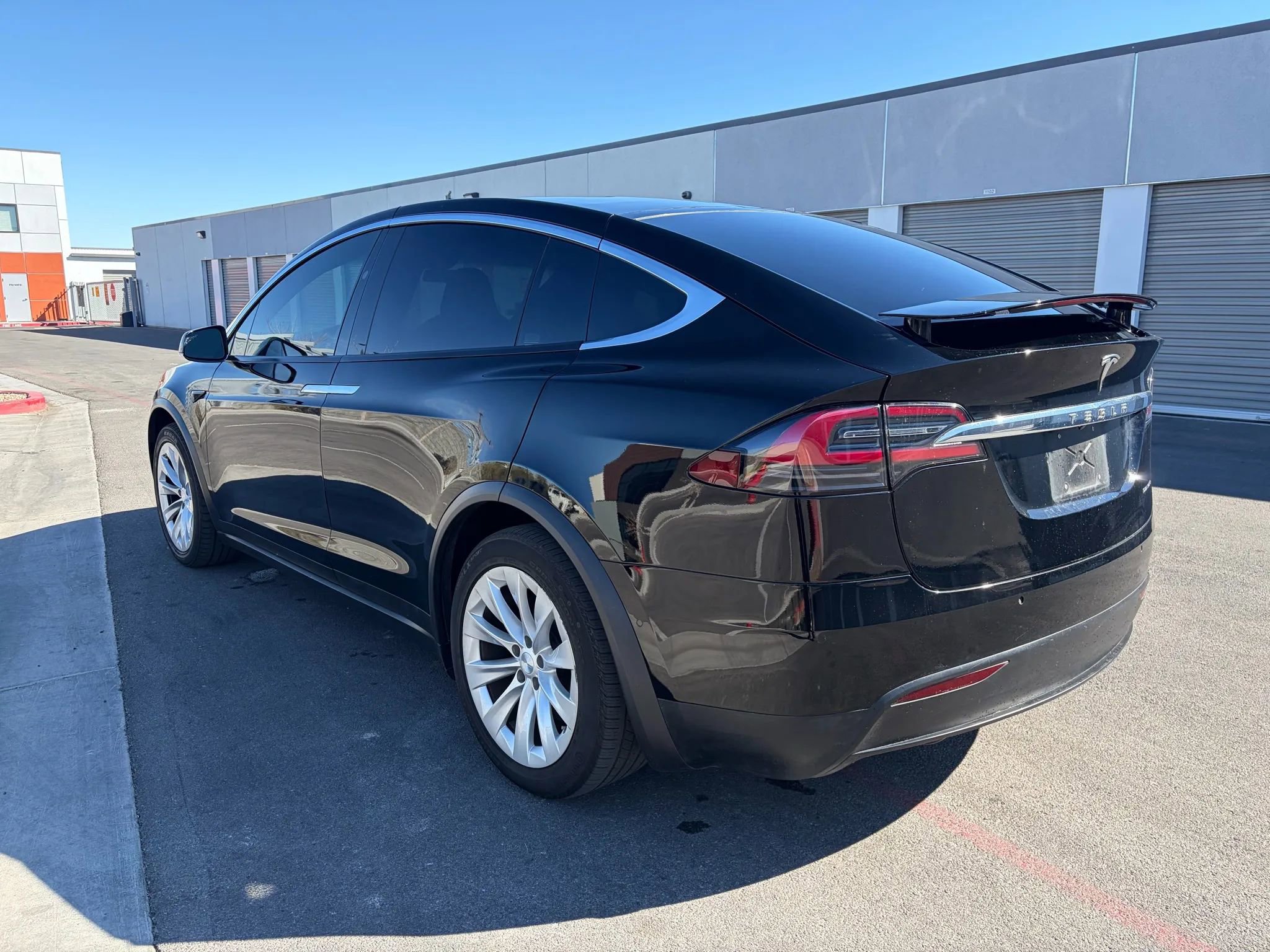 Used 2019 Tesla Model X 75D image 9