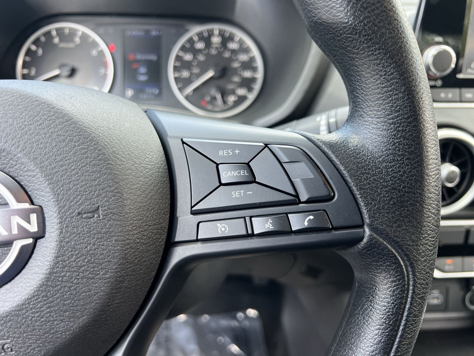 Used 2025 Nissan Sentra S FWD image 32