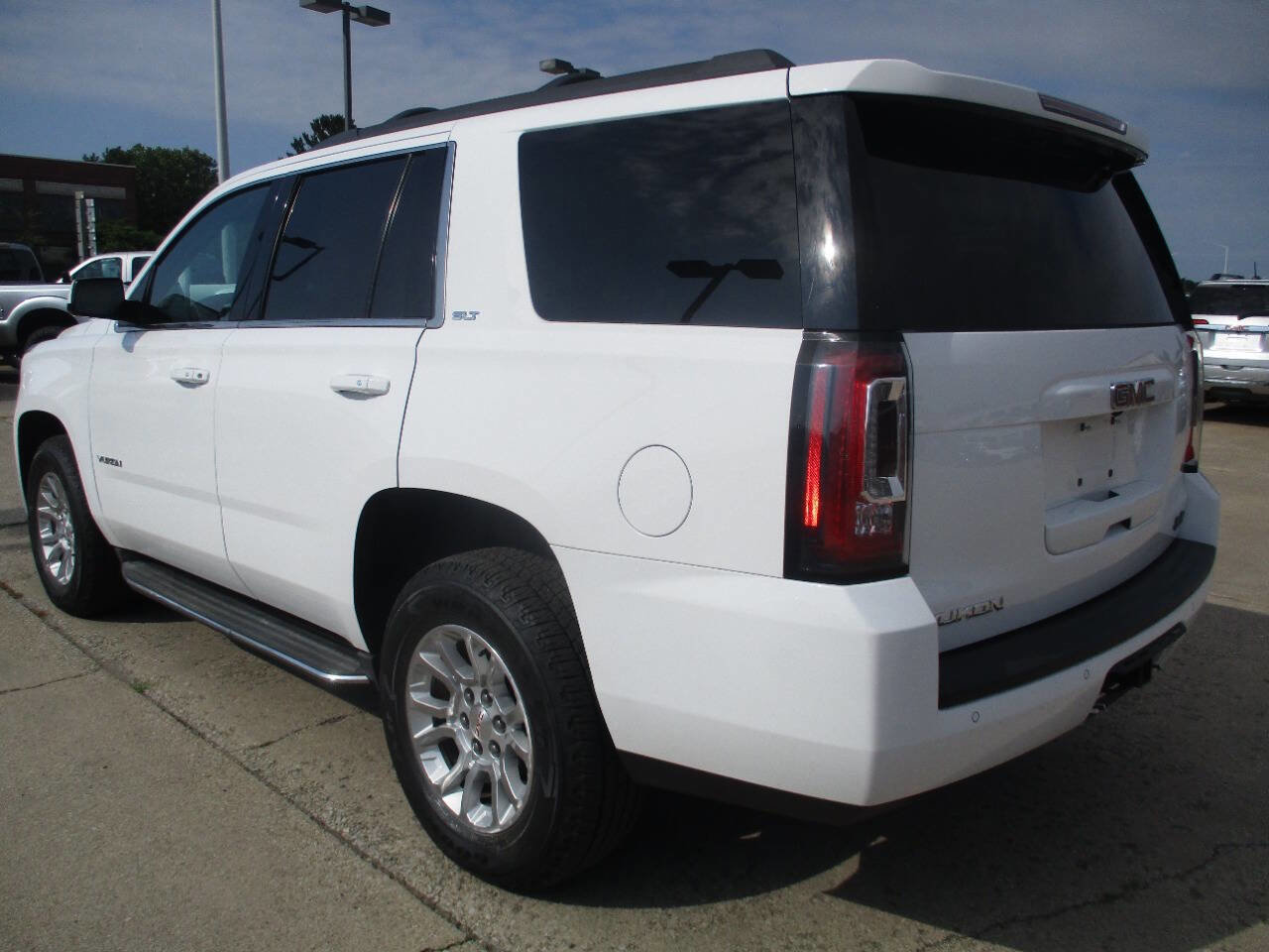 Used 2015 GMC Yukon SLT w/ Open Road Package image 4