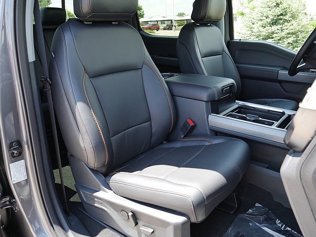 New 2025 Ford F350 Lariat w/ Lariat Ultimate Package image 36
