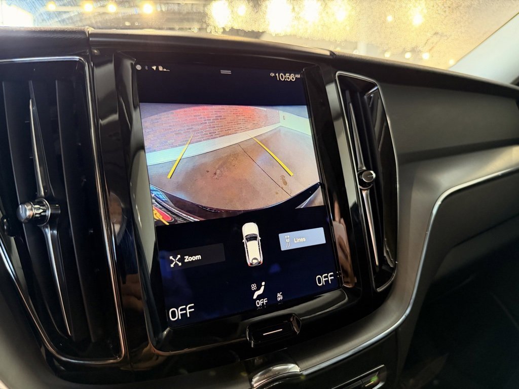 Used 2018 Volvo XC60 T5 Momentum image 21