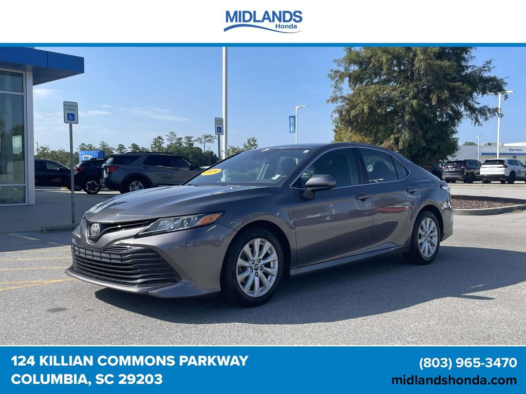 Used 2019 Toyota Camry LE FWD image 3