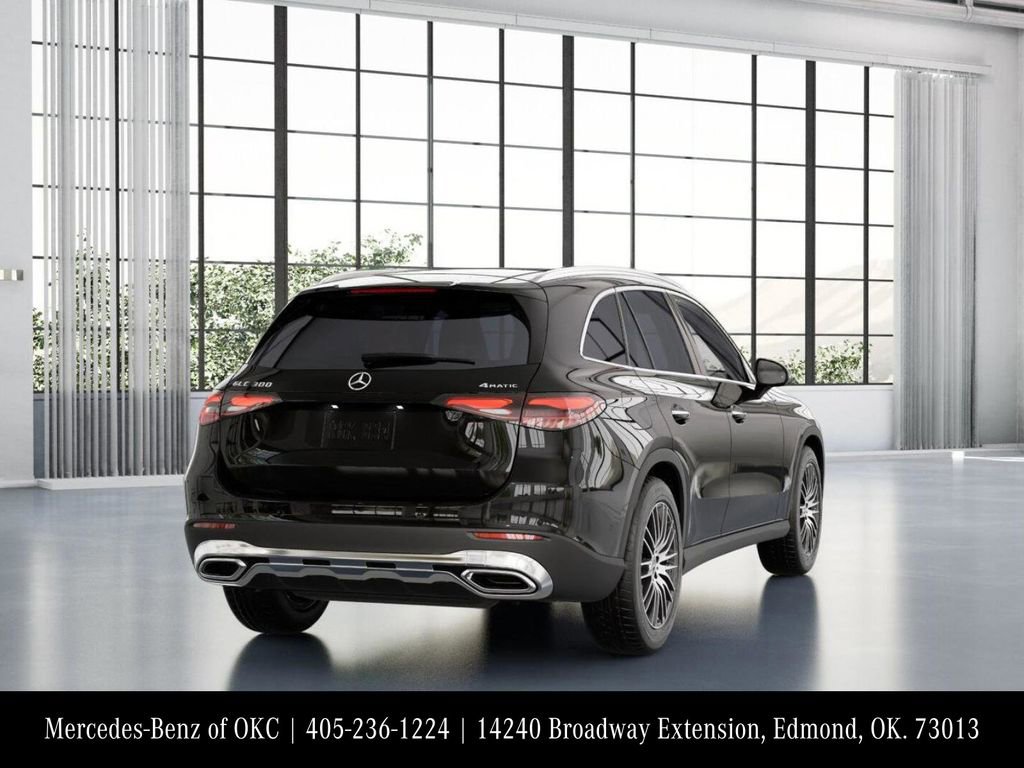 Used 2026 Mercedes-Benz GLC 300 4MATIC image 23