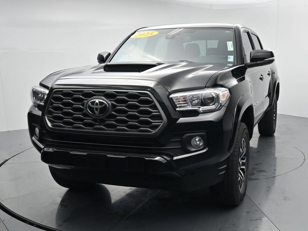 Used 2023 Toyota Tacoma TRD Sport w/ Advanced Technology Package AWD/4WD image 3