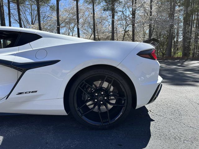 Used 2025 Chevrolet Corvette Z06 w/ Battery Protection Package image 11