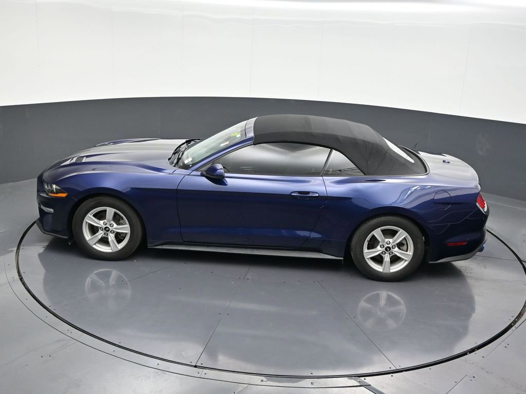 Used 2020 Ford Mustang Convertible image 18