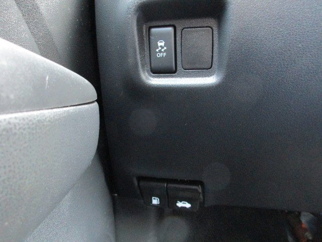 Used 2019 Nissan Versa SV image 18