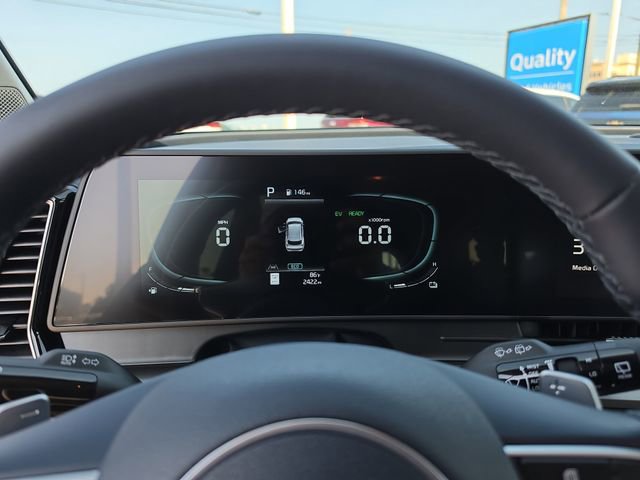 Used 2025 Kia Sportage EX AWD/4WD image 18