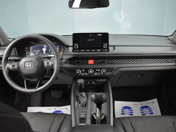 Used 2025 Honda Accord LX image 18