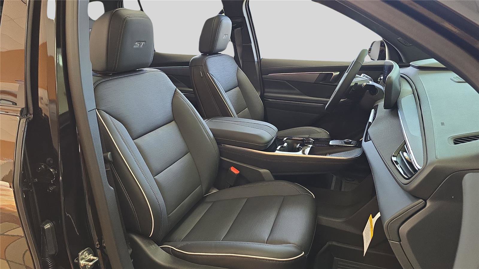 New 2026 Buick Enclave Sport Touring w/ Power Package image 14