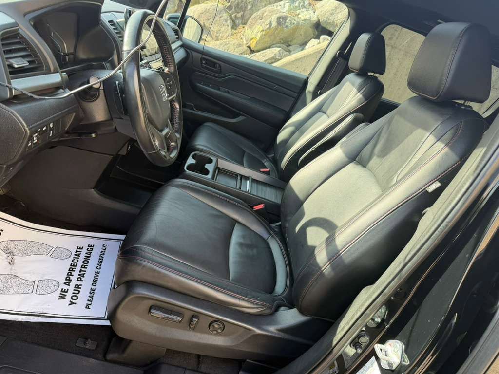 Used 2024 Honda Odyssey Sport image 15