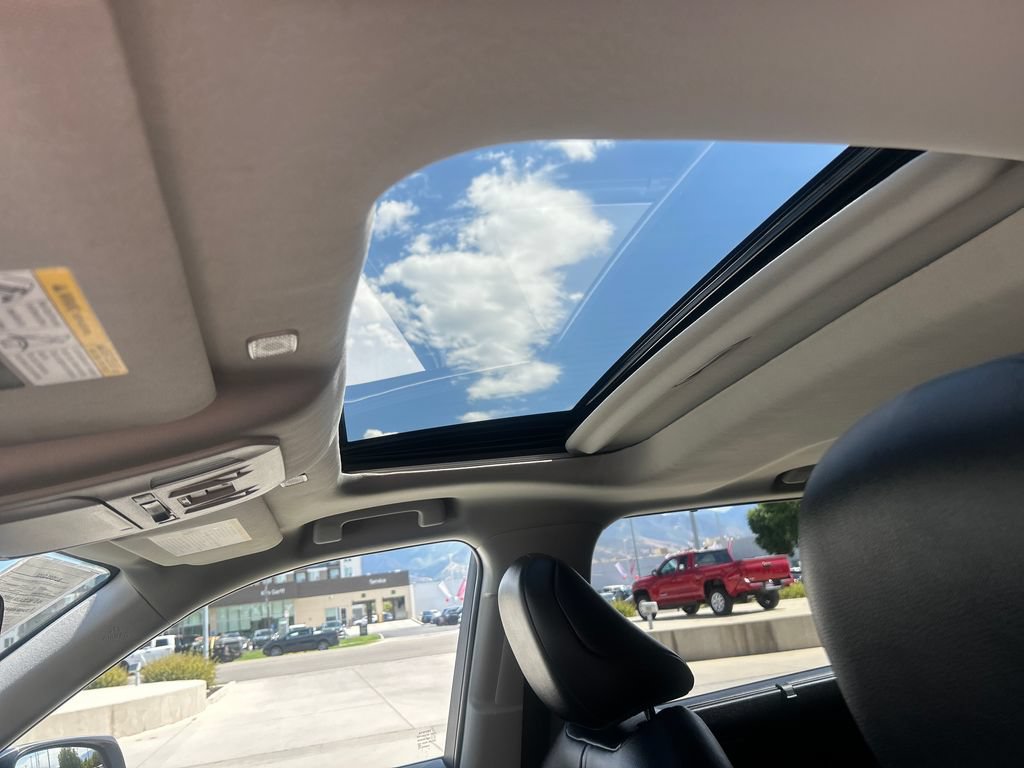 Certified 2025 Toyota Highlander XLE AWD/4WD image 22