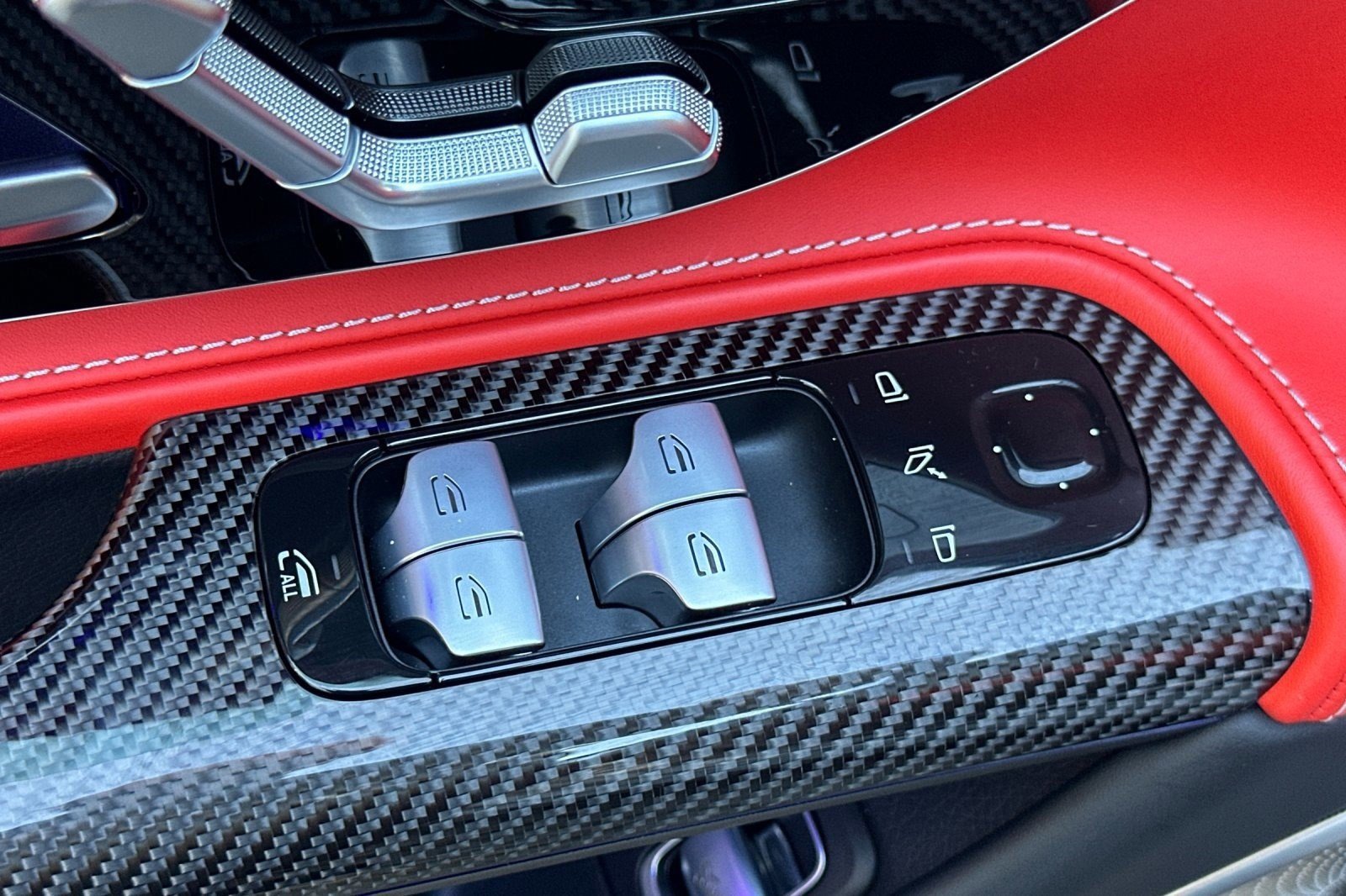 Certified 2022 Mercedes-Benz SL 63 AMG 4MATIC image 12