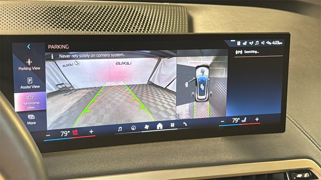 Used 2024 BMW iX xDrive50 w/ Premium Package image 30