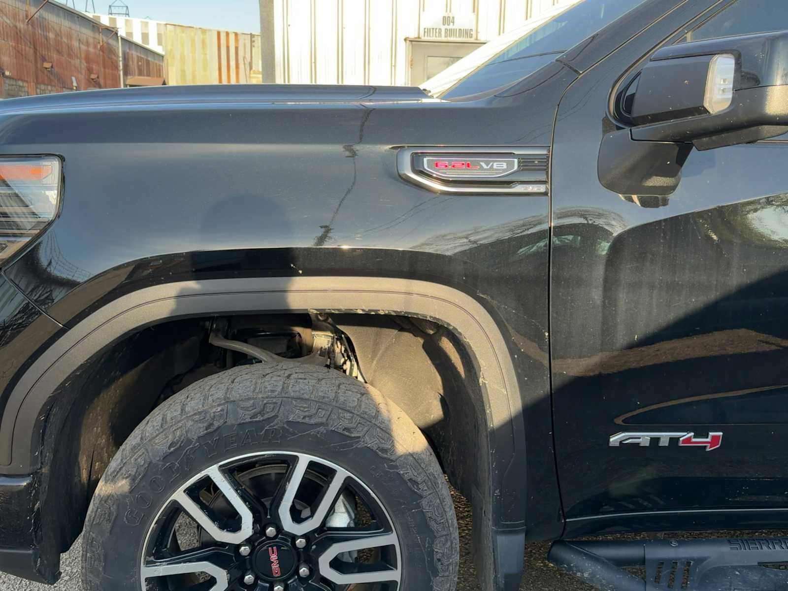 Used 2023 GMC Sierra 1500 AT4 w/ AT4 Preferred Package AWD/4WD image 3