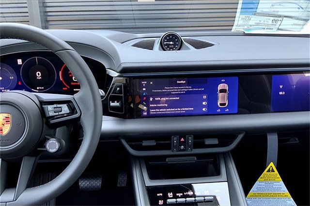 Used 2025 Porsche Macan Electric image 24