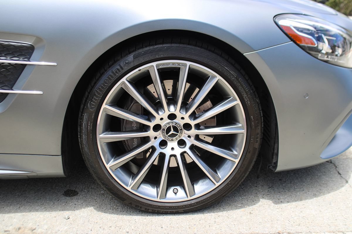 Used 2017 Mercedes-Benz SL 550 image 38