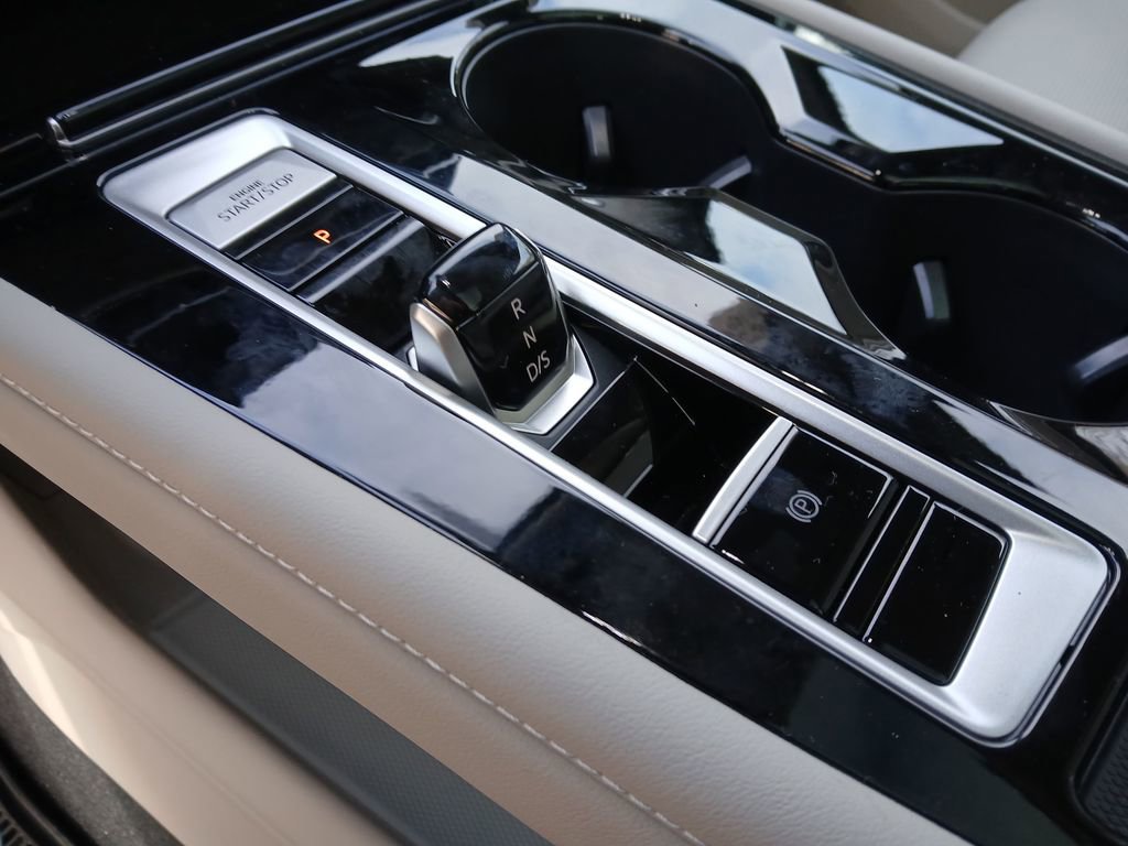 New 2026 Volkswagen Atlas SEL Premium R-Line image 24