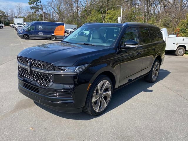 New 2026 Lincoln Navigator L Black Label AWD/4WD image 3