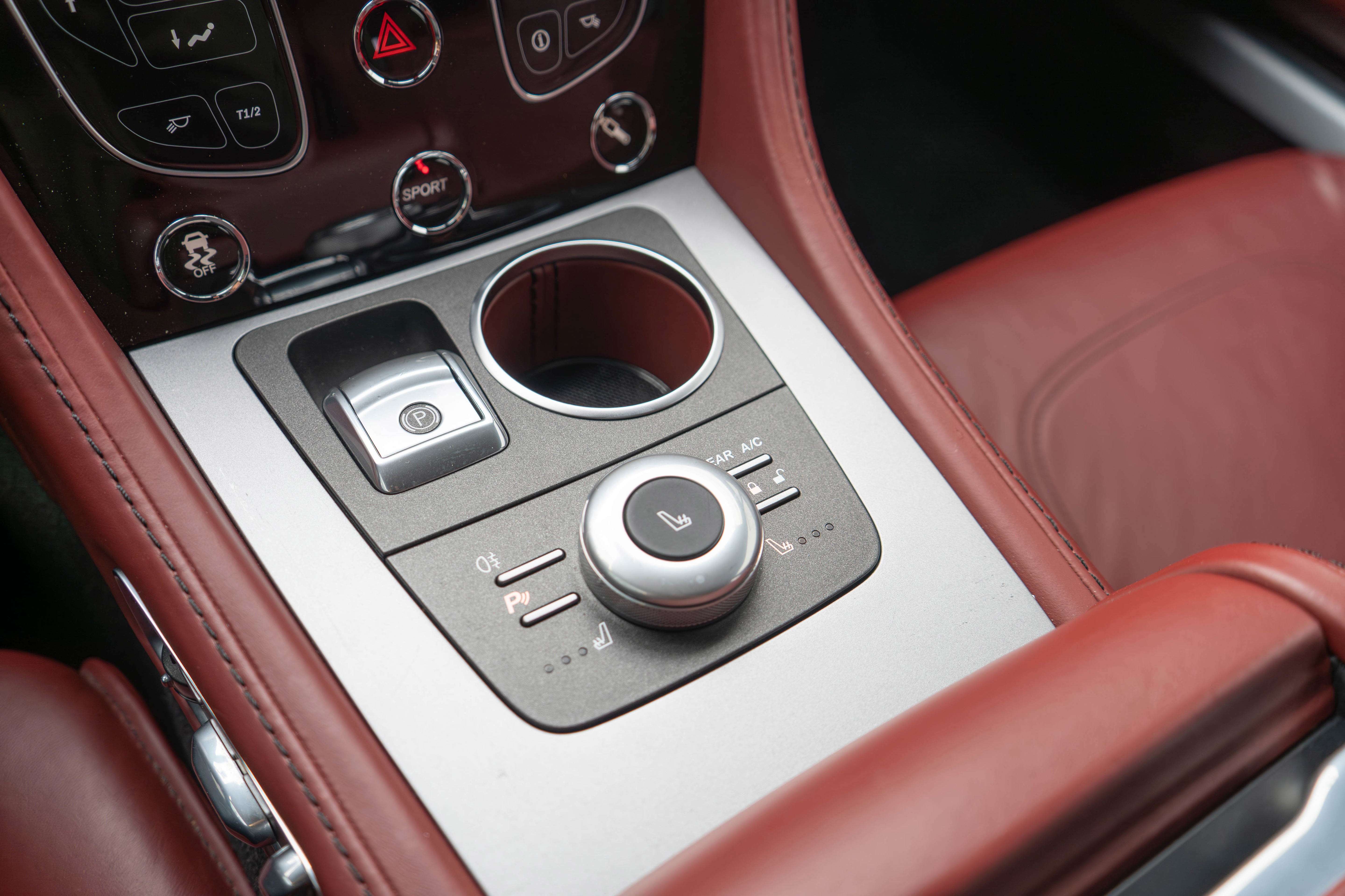 Used 2016 Aston Martin Rapide S RWD image 16