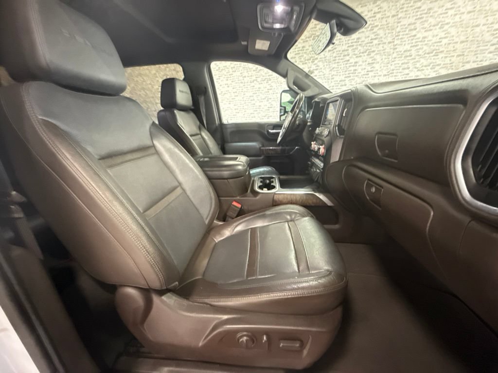 Used 2020 GMC Sierra 3500 Denali w/ Denali Ultimate Package AWD/4WD image 10