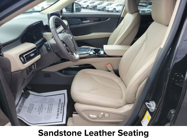 Certified 2023 Lincoln Nautilus FWD image 6