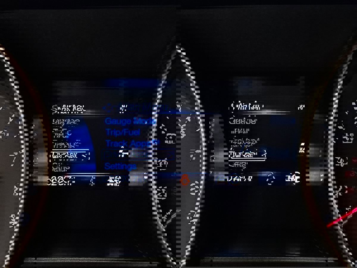 Used 2016 Ford Mustang Shelby GT350 w/ Technology Package image 16