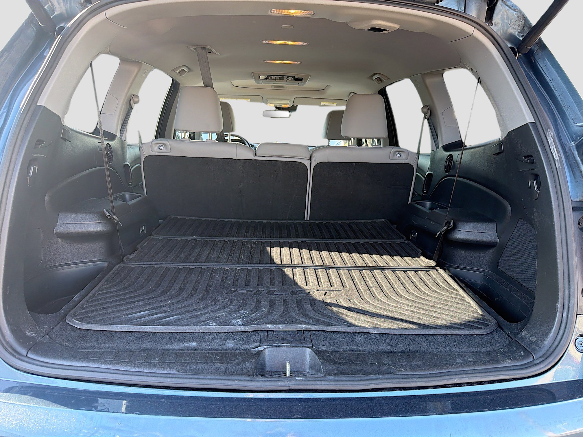 Used 2017 Honda Pilot Touring image 12