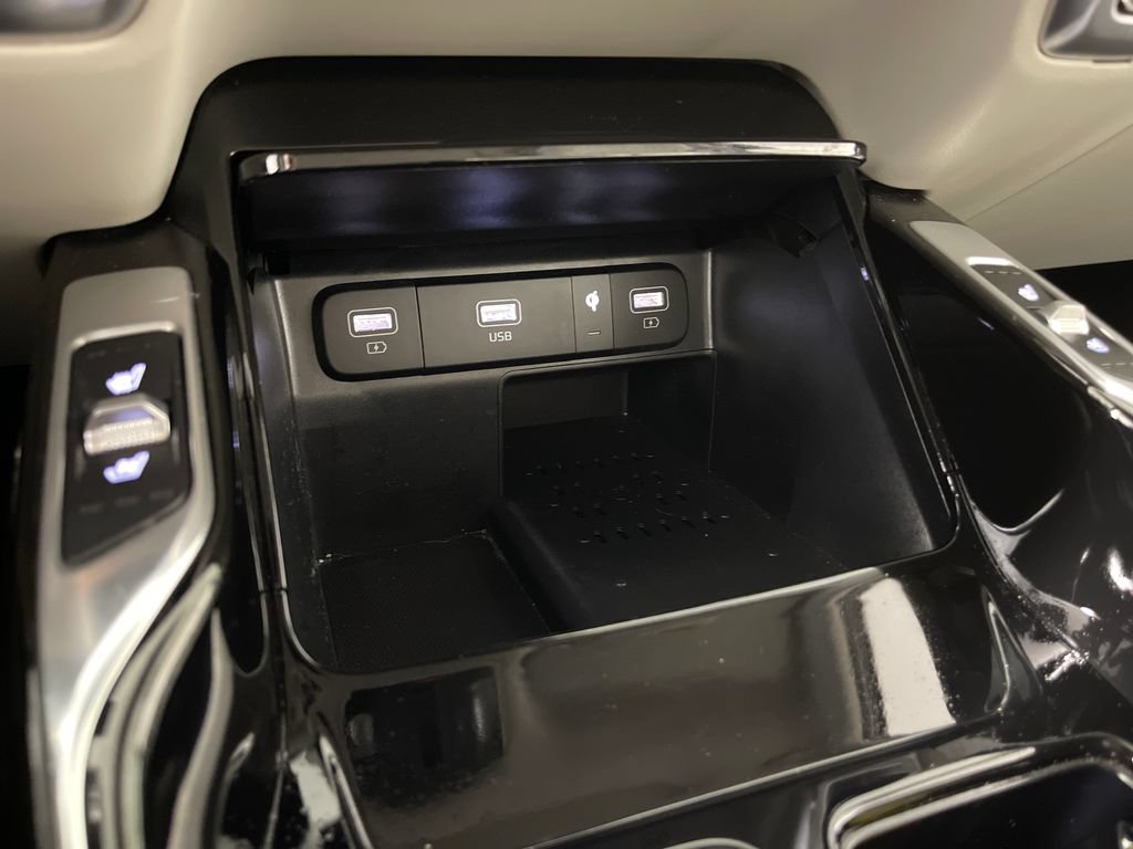 Used 2022 Kia Sorento SX Prestige w/ Panoramic Sunroof Package AWD/4WD image 30
