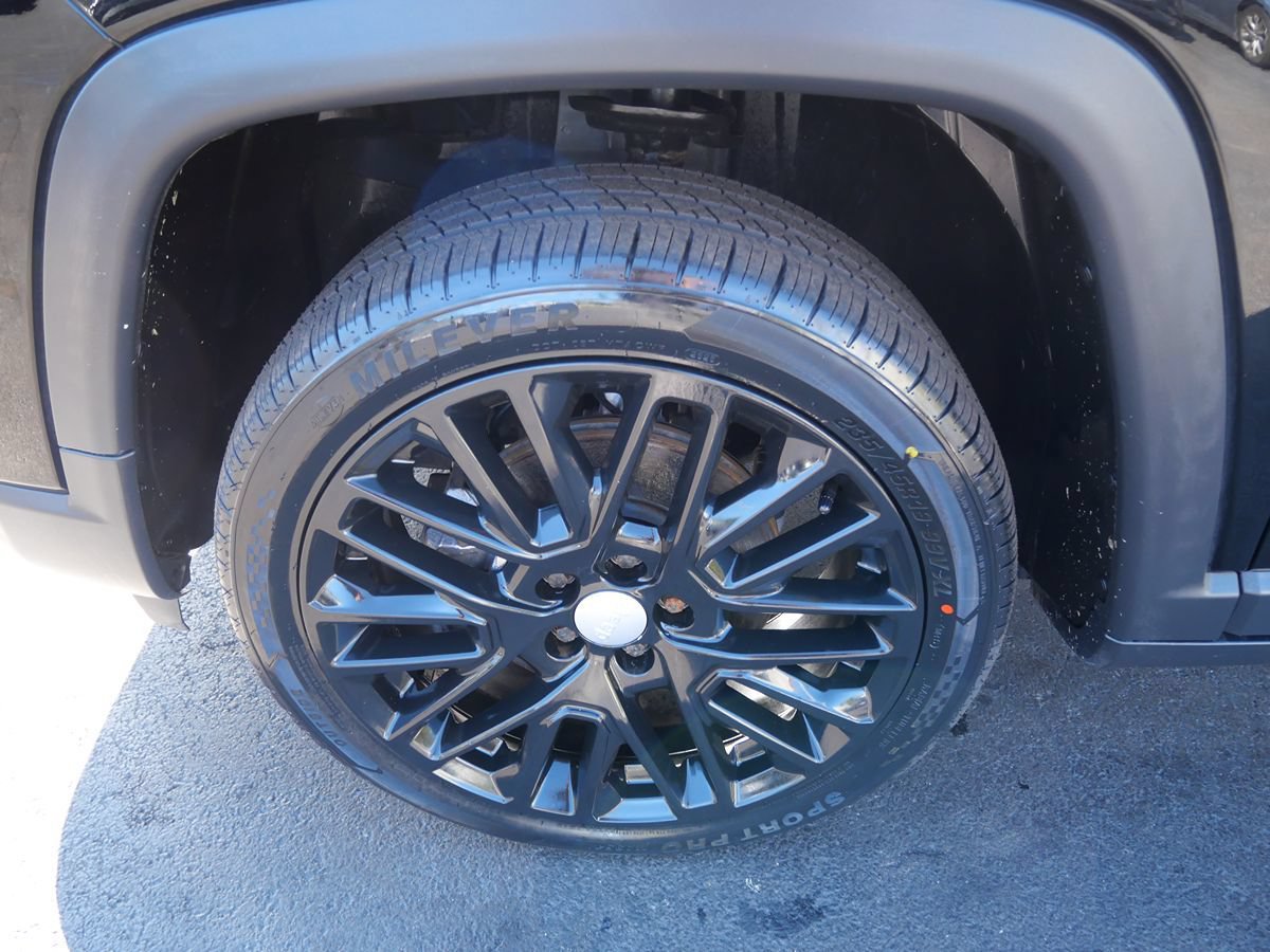 Used 2022 Jeep Compass Latitude w/ Sun and Sound Group AWD/4WD image 34
