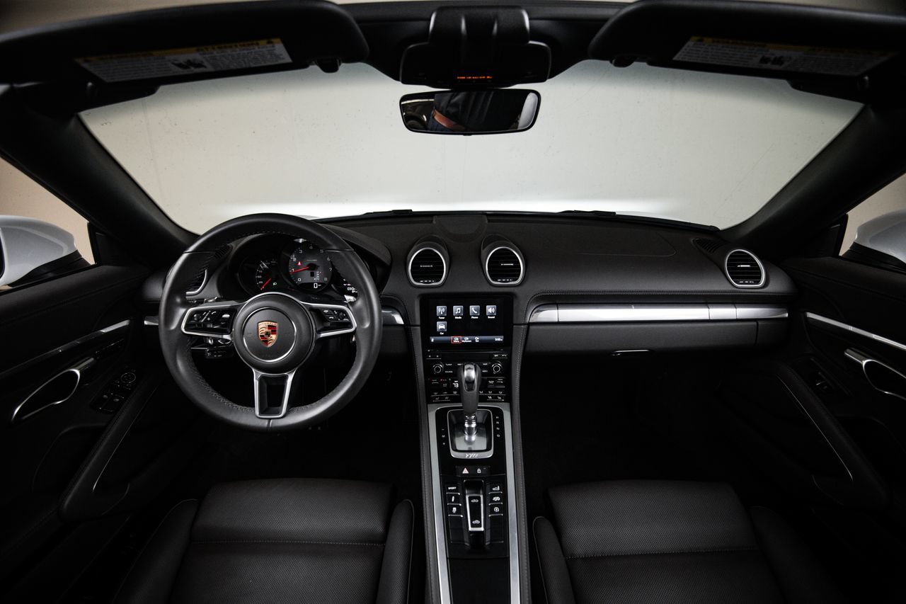 Used 2023 Porsche 718 Boxster S RWD image 22