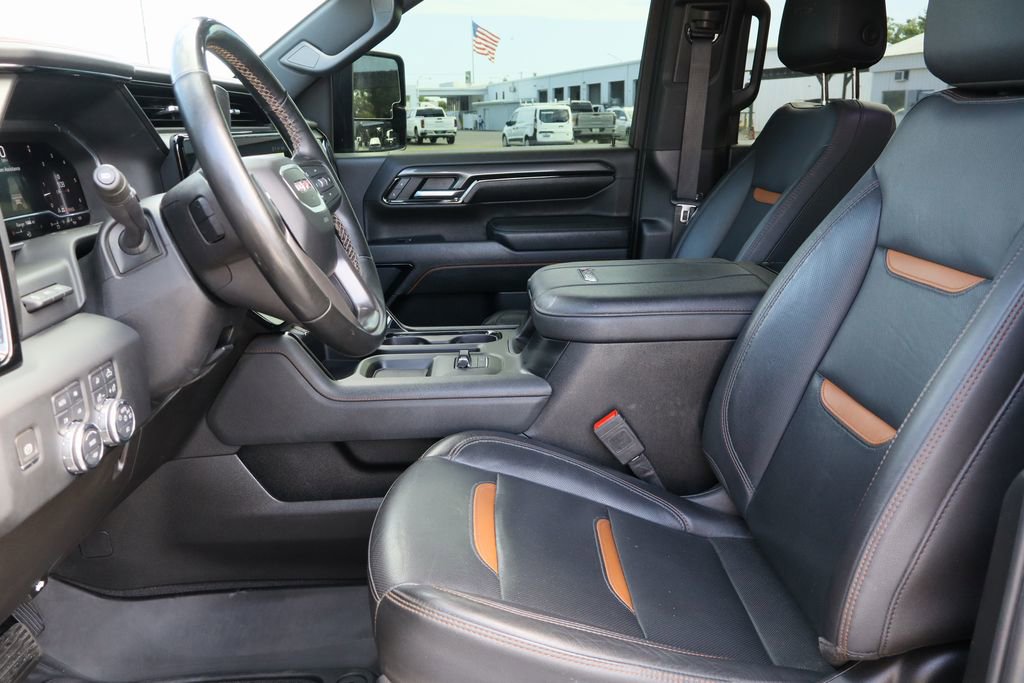 Used 2024 GMC Sierra 2500 AT4 w/ AT4 Premium Plus Package AWD/4WD image 24