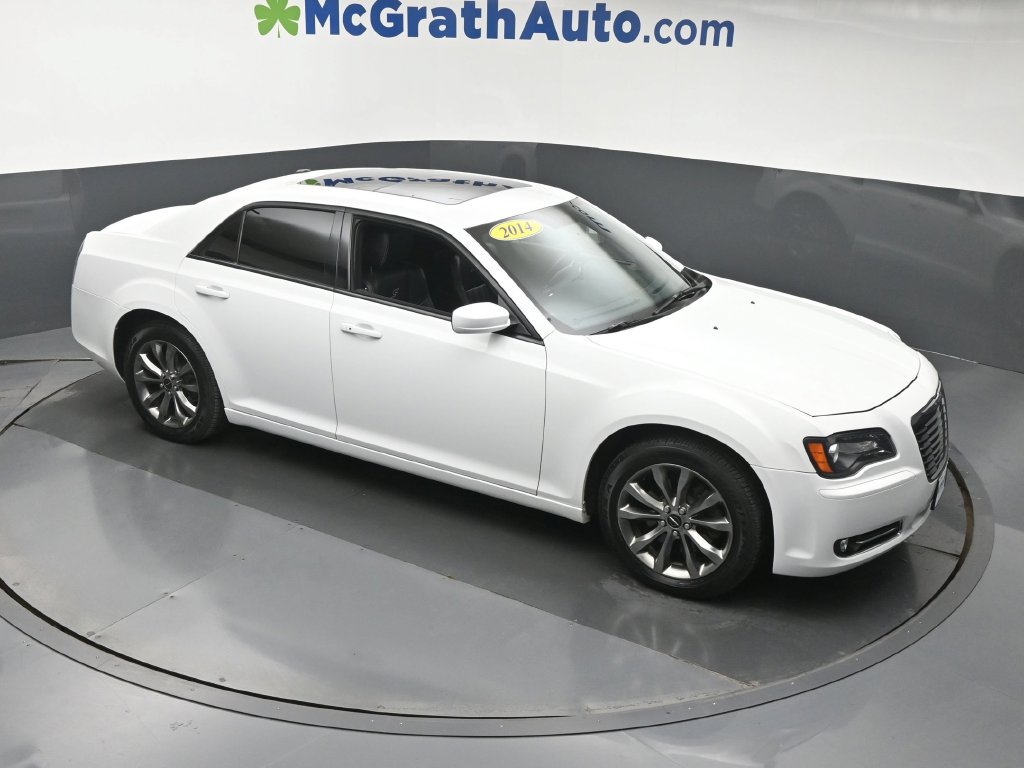 Used 2014 Chrysler 300 S AWD/4WD image 3
