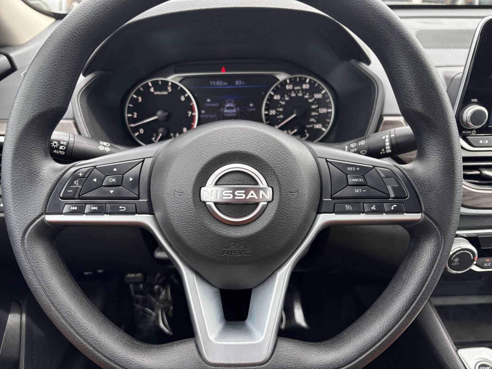 Used 2025 Nissan Altima 2.5 SV FWD image 28