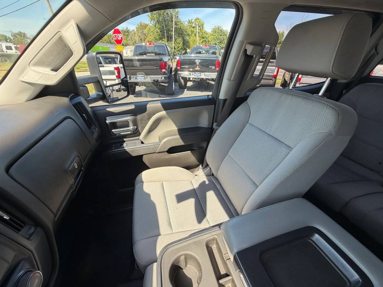 Used 2019 Chevrolet Silverado 2500 W/T AWD/4WD image 32