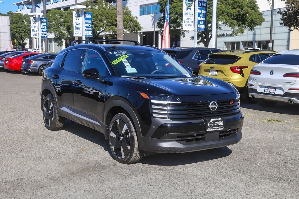 New 2026 Nissan Kicks SR FWD image 3