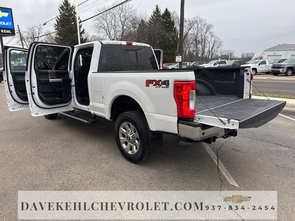 Used 2019 Ford F250 Lariat w/ Chrome Package image 30