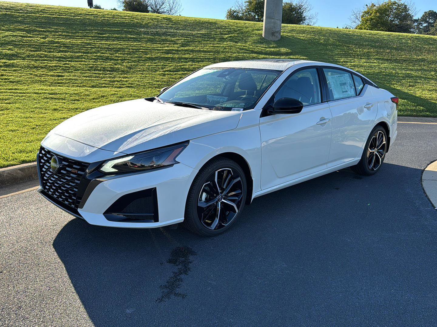 New 2025 Nissan Altima 2.5 SR w/ SR Premium Package