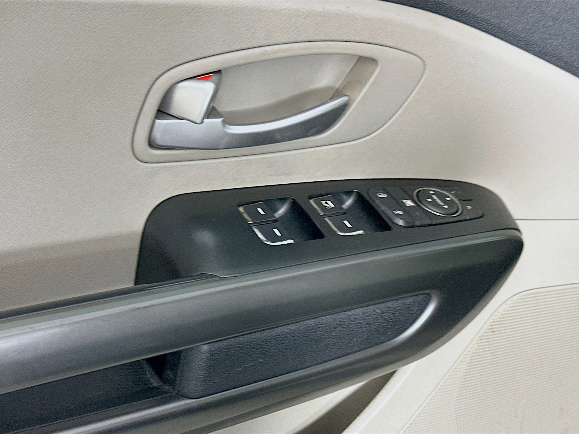 Used 2019 Kia Sedona EX image 15