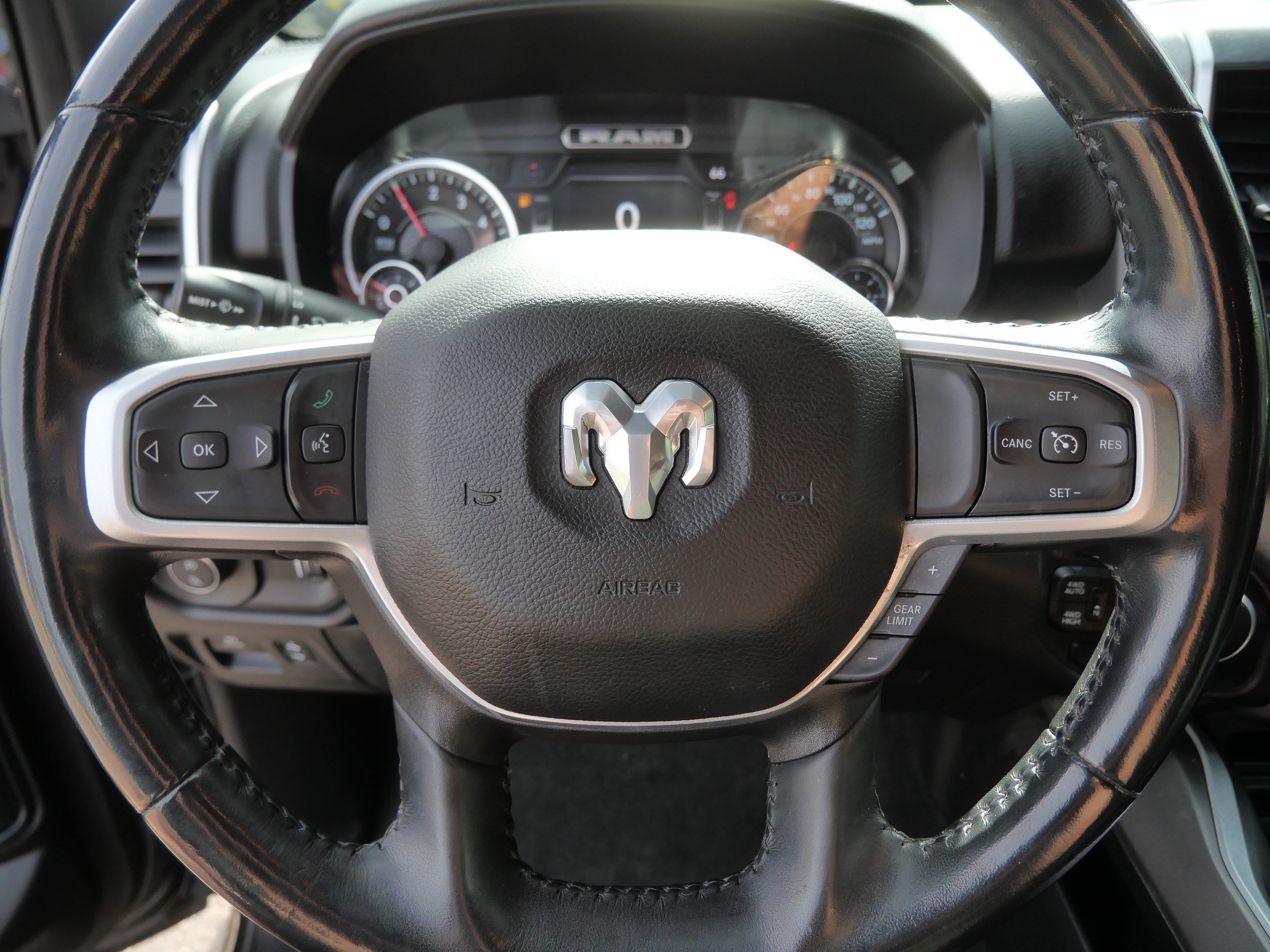 Used 2022 RAM 1500 Big Horn AWD/4WD image 26