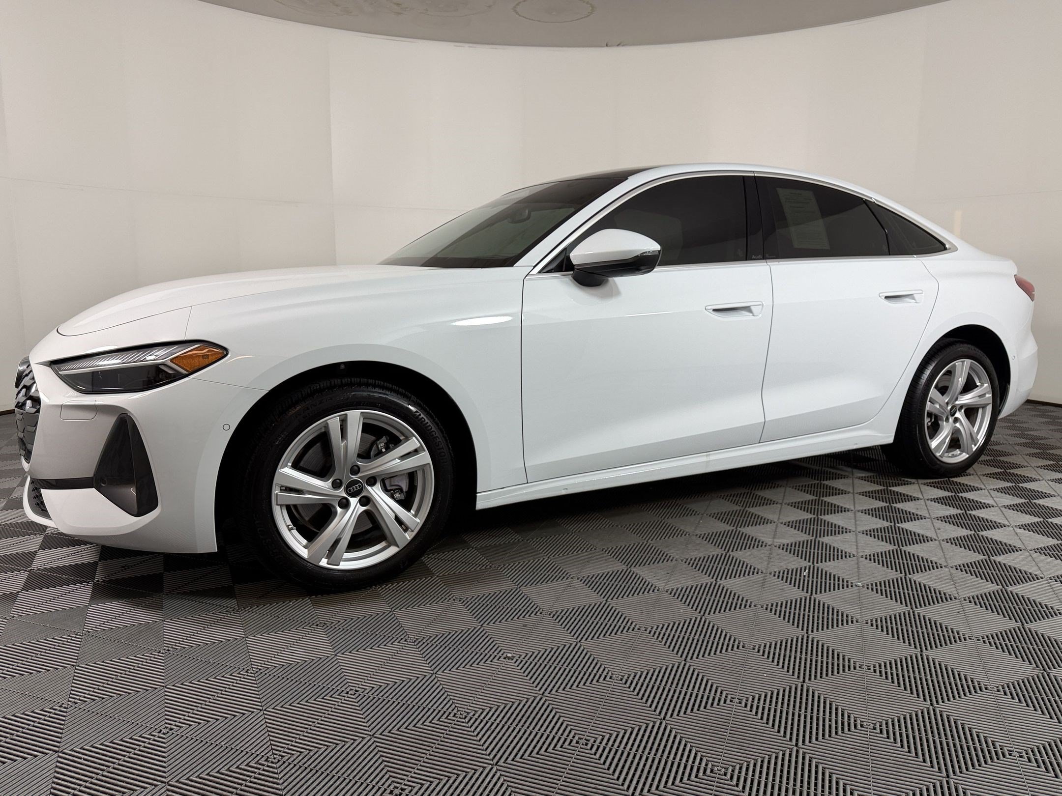 Used 2025 Audi A5 2.0T Premium Plus AWD/4WD image 26