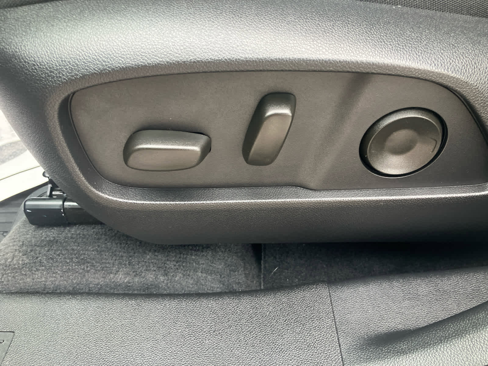 Used 2026 Chevrolet Equinox RS w/ Convenience Package III FWD image 11